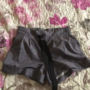 Lululemon Shorts -EUC